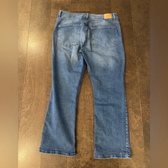 Part Two Jeans - Picture 3 of 3